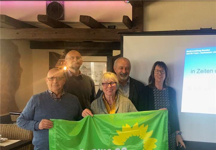 V.l.: Cataldo Spitale, Helmut Hellwig, Inge Rockenfeller, Wolfgang Rahn, Regine Wilke und Wilfried Hausmann.privat