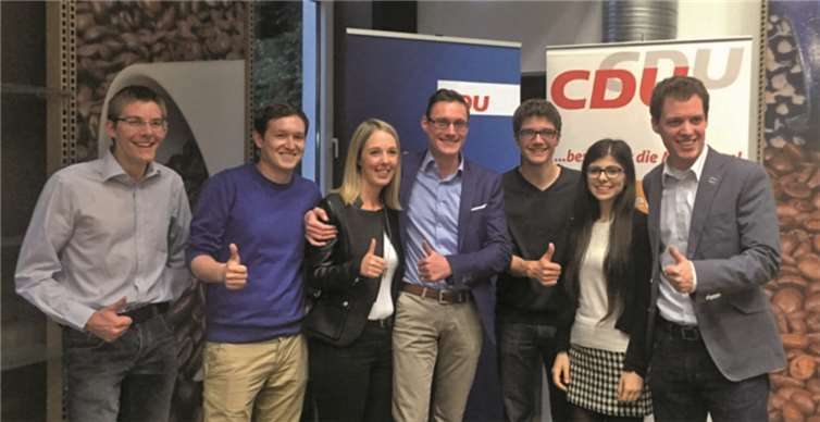 V.l.: Christian Blum, Stefan Schmitz, Ellen Demuth, Jörg Röder, Matthias Gröber, Marie Cinar und Simon Solbach.JU Neuwied