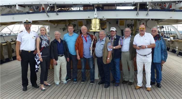 (V.l.): Christiana Menzenbach , Gerd Weingarten , Christoph Menzenbach, Bernd Molitor , Franz Wittlich , Hermann Reinhard , Josef Menzenbach , Rolf Diek , Heinz Wiebe.Foto: privat