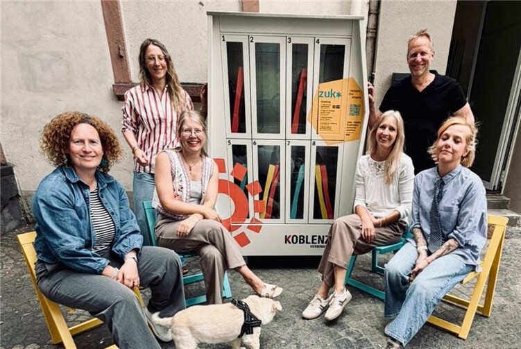 V.l. Christiane Walther-Oeckel (Koblenz-Stadtmarketing GmbH), Antje Müller (Amt für Stadtentwicklung und Bauordnung), Gina Neyses (BID Schloßstraße Koblenz e.V.), Sonja Thiyagarajah (Amt für Stadtentwicklung und Bauordnung), Oliver Hoffmann (Amt für Wirtschaftsförderung), Astrid Fries, Projektbüro Lebendige Innenstadt Koblenz.