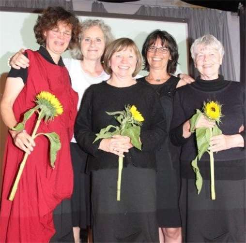 V.l.: Christine Debus, Alberta Schatz, Andrea Weiß, Susann Heilmann und Christel Faber.privat