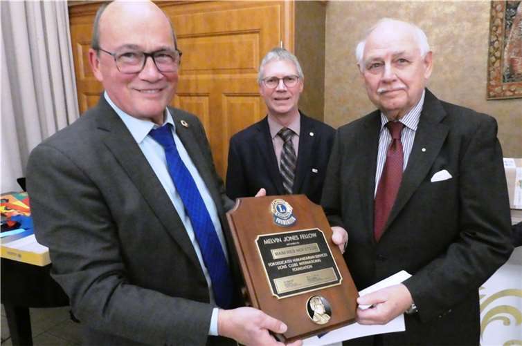 V.l.: DG Andreas Fries, P Georg Persch, V/HLC Manfred Hofstede. Foto: privat