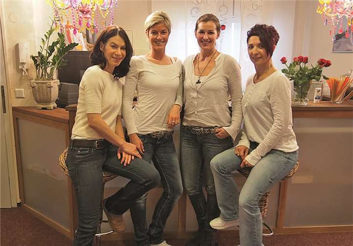 V.l.: Daniela Greverath, Katharina Wahl, Susanna Urbanus-Wahl und Nicole Wilkes - das Team von Spirit und Dance. Archiv UBU