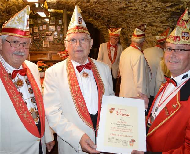 V.l.: Der neue Senats-Präsident Eduard Krahe, der neue Ehren-Senatspräsident Karl Paul und KG-Vorsitzender Martin Dinkelbach.