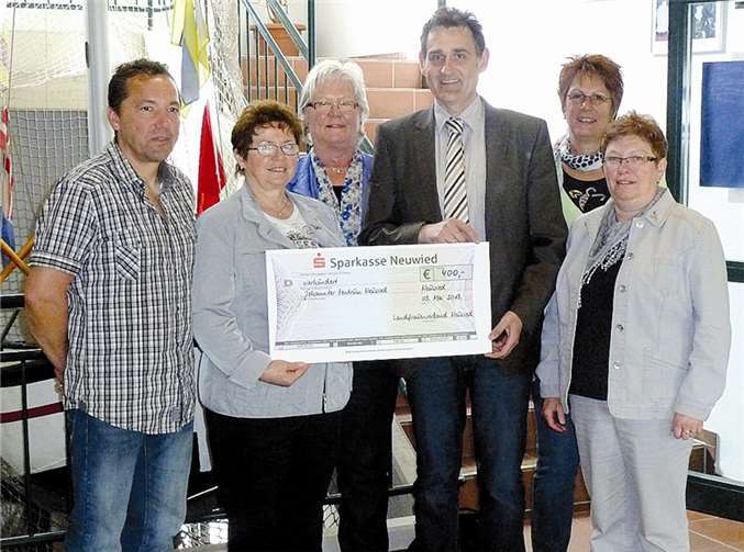 V.l.: Dietmar Lindeau, Hella Holschbach, Inge Hader, Bernd Wenig, Uschi Kick und Ingrid Wagner.