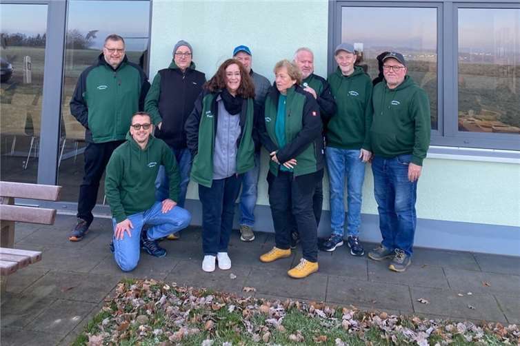 V.l.: Dirk Geimer, Marco Botte, Jörg Zimmermann, Maite Kreutzer, Bernd Schorn, Anne Hoffmann, Michael Kellner, Marcus Bischoffberger, Andreas Hoffmann. Foto: Kathrin Lehniger