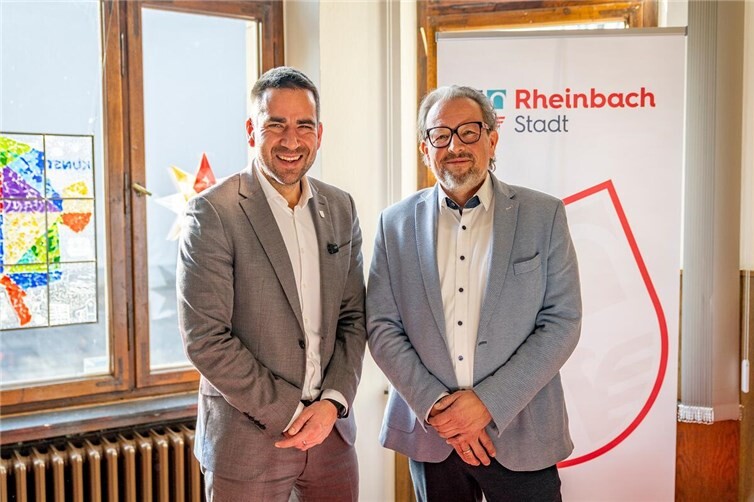 V.l.: Dr. Daniel Phiesel (Bürgermeister, Stadt Rheinbach), Stefan Holighaus (CCO, bn:t). Copyright: Utown Creatives