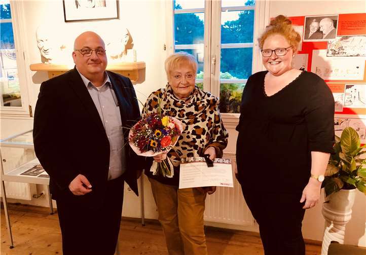 (V.l.:) Dr. Helmut Rönz, Ingrid Wintrich, Natalja Kronenberg