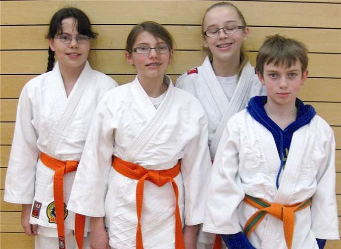 (V.l.) Emely Voltz, Joana Baumann, Sina Neuwald, und Tim Stauf.Privat