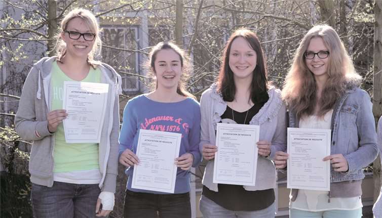 (V.l.) Emma Hörstel, Marie Görg, Paula Klöckner, Corinna Witzsch, Karine Hannuschke.  Adriana Laux