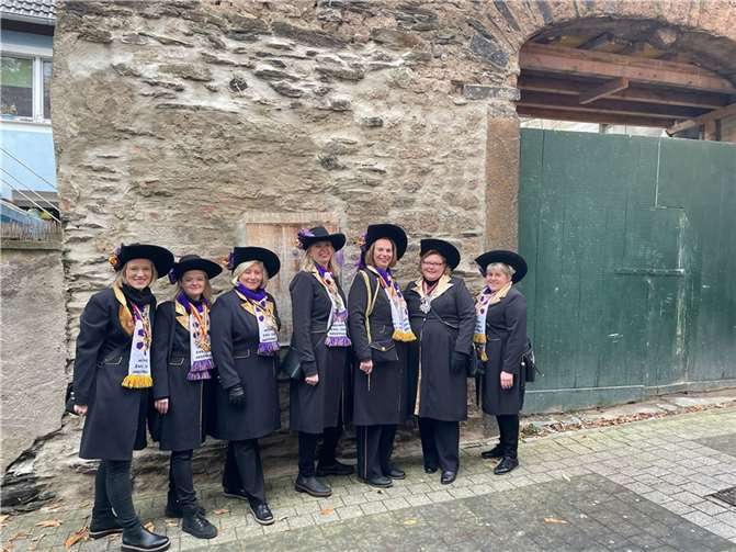 V.l.: Eva Zinken, Steffi Derks, Birgit Freitag, Valeska Ludwig-Leinen, Ingeborg Ludwig-Kraemer, Michaela Frickel, Silvia Proff.Foto: privat