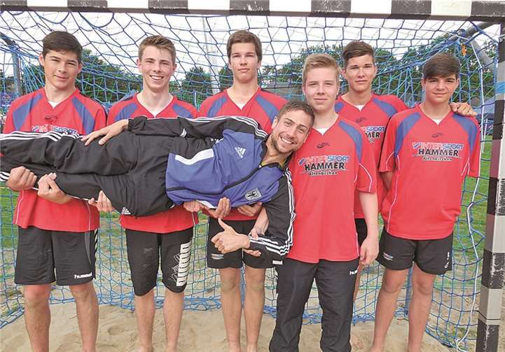 V.l. Fabian Meier, Jason Delkov, Matteo Schmidt, Thorben Walther, Leon Wagner, Dusan Nikolic und unser Betreuer OFw Daniel Gräfing.privat