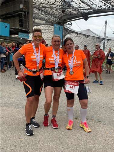 V.l. Finisher Marathondistanz: Ramona Assmann, Claudia Heitz, Sabrina Menngen.