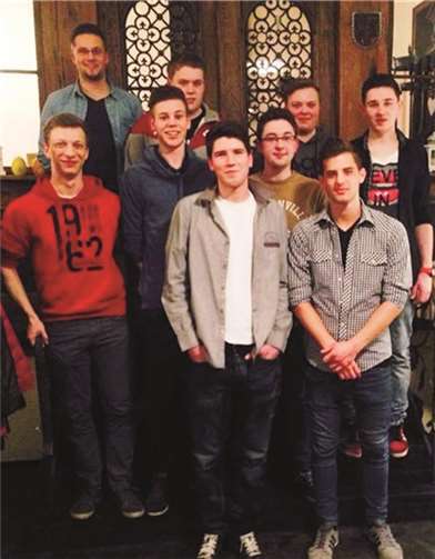 V.l. Florian Knieps, Christian Knieps, Jan Schoorens, David Krämer, Nils Josten, Tobias Klein, Marvin Schmidt, Thomas Medler und Tobias Jöbgen. privat