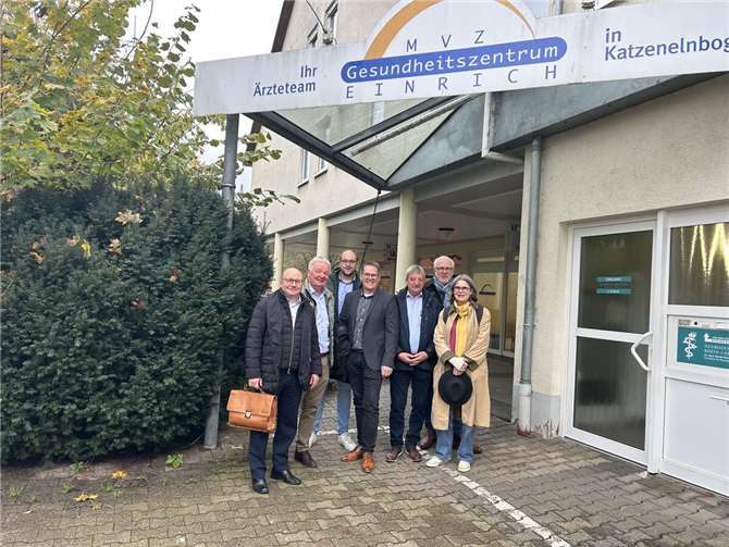 V.l.: Geschäftsführer Matthias Meister, Gunter Jung, Pierre Fischer, Marc Dillenberger, Heinz-Otto Zantop, Thomas Schreck, Karin Scharf. Foto: Pierre Fischer