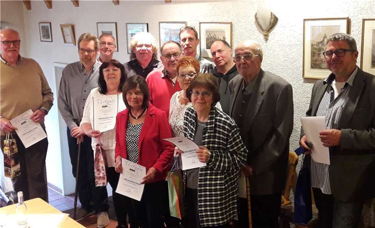 (V.l.:) Hans-Dieter Wüthrich, Wolfgang Velden, Vorsitzender Rüdiger Hof, Thomas Kapp, Beate Pöethke, Monika Nahler, Bernhard Freund, Karl-Heinz Pethke, 2. Vorsitzende Inge Hofmann, Karin Preis, Helmut Breiden, Jörg Dieter Litz.Foto: privat