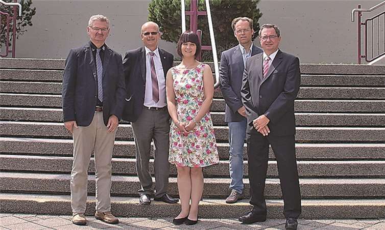 (V.l.) Hans-Werner Profittlich (Key-Account KRUPP Verlag), Hermann Krupp (Geschäftsführer Krupp Verlag Sinzig), Katharina Zahirovic (Projektleiterin der azubi & studientage Koblenz), Volker Herb (Geschäftsführer Conlog Arena) und Dipl.-Kfm. Frans Louis Isrif (Geschäftsführender Gesellschafter der mmm message messe & marketing GmbH). Udo Stanzlawski