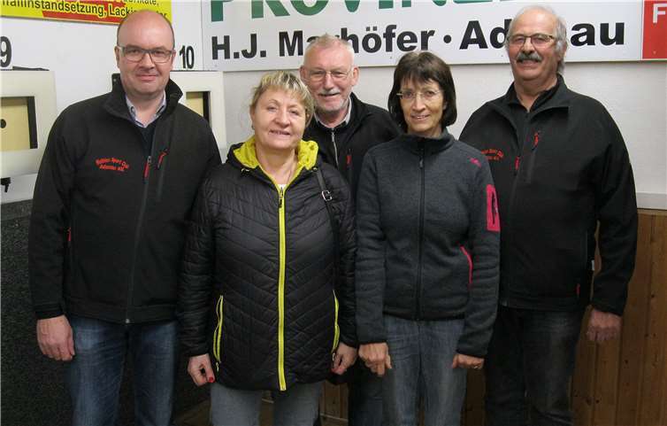 V.l.: Heinz Jürgen Marhöfer, Rosemarie Marzi, Herbert Marzi, Gertrud Boemer und Klaus Brust.Foto: privat