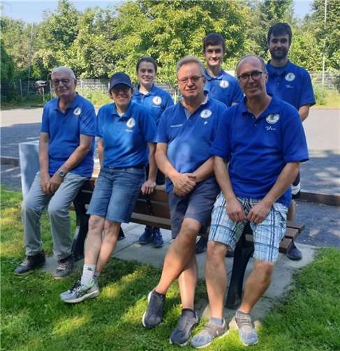 V.l.: Horst Saalwächter, Ayna Luby, Felicity Luby, Wolfgang Preiß, Yanik Bernhardt, René Bernhardt und Cédric Bernhardt.Foto: privat
