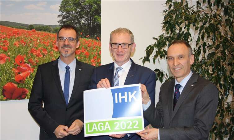 (V.l.): IHK-Vizepräsident und Beiratsvorsitzender Alexander Kohnen, Bürgermeister Guido Orthen, IHK-Regionalgeschäftsführer Dr. Bernd Greulich. IHK Koblenz