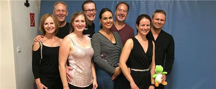 V.l.: Inge Hatzmann, Michael Schmitt, Sabrina Schmidt, Wolfgang Ruskiewicz, Klaus-Jürgen Schulz, Heike Niebisch, Yvonne Martini, René Linn. Foto: 1. TGC-Redoute