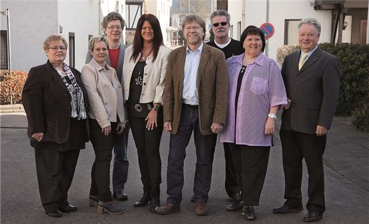 V.l.: Ingrid Stühn, Stefanie Günther, Kurt Hoffmann, Claudia Jungbluth, Willi Marmé, Karl-Heinz Tross, Sabine Pohling, Holger Pohling.privat