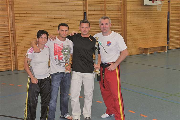 (V.l.) Jeannine Pankok, Michael Wainer, Vitali Buller, Kai Höfer.  Privat