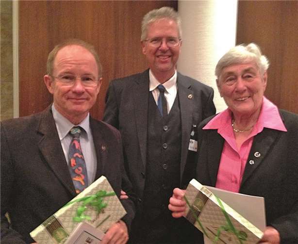 V.l.: Joachim Seuling; stellv. Behindertenbeauftragter der Stadt Koblenz, Mitglied im Landesbehindertenbeirat u. Vorstandsmitglied von Treffpunkt Ohr, Dr. Harald Seidler; Präsident des DSB u. Hannelore Reichert, 2. Vorsitzende von Treffpunkt Ohr. Privat