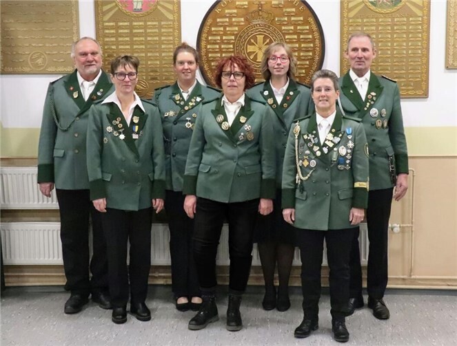 V.l.: Jürgen Döring, Petra Lunke, Thalissa Kohlschmidt, Sabine Brzinzky, Nathalie Lunke, Ute Lethert, Willi EuskirchenFoto: privat