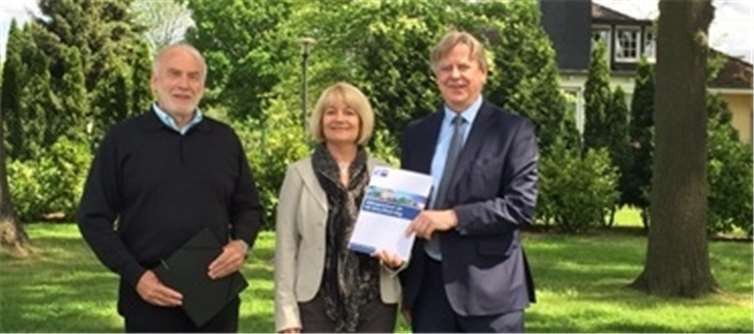 V.l. Karl-Friedrich Linder, Dr. Sabine Dyas und Otto Brandenburg.Privat