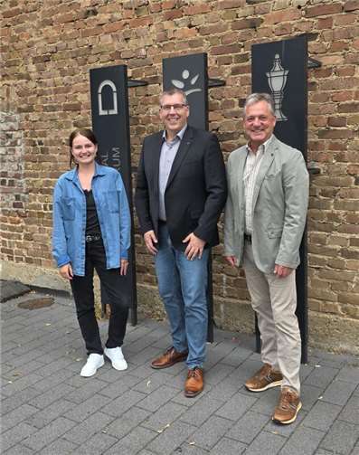 Gemeinsam für eine moderne, offene und generationengerechte Stadtpolitik V.l.: Lena Kroll, Volt Rheinbach, Mitte: Arne Ritter, rechts: Uwe Kesch, Volt. Foto:privat