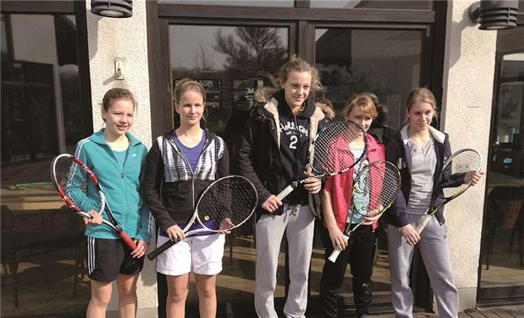 (V.l.) Lena Rieder, Carla Cazonelli, Anna Wichert, Lea Klose, Katrin Landsberg (nicht auf dem Bild Finia Kampe).  Privat