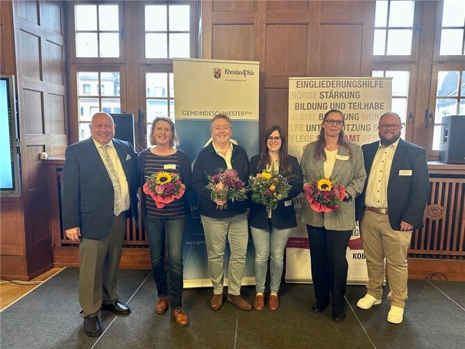 V.l. Leo Biewer, Sabine Wieneke, Ulrike Mohrs, Sophia Breßler-Zeitz, Vanessa Volk, Benjamin Engel. Foto: Stadt Koblenz/Susan Krause
