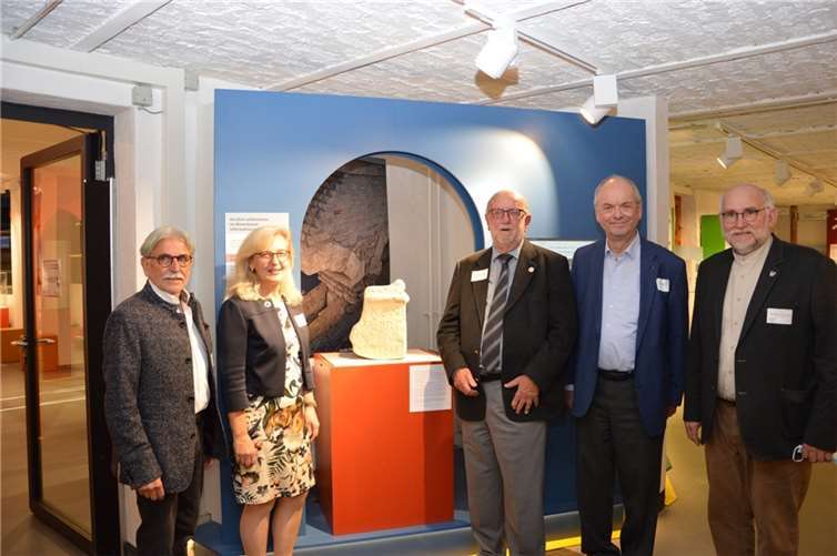 V.l.: Lorenz Euskirchen, Dr. Claudia Castell-Exner, Prof. Dr. Klaus Grewe, Prof. Dr.-Ing. Hans Mehlhorn, Karl-Heinrich Kerstholt. Foto: privat