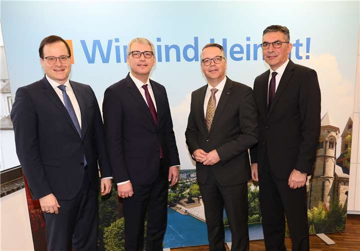 (V.l.:) Markus Müller, Sascha Monschauer, Stephan Breser und Walter Müller präsentierten die ersten Zahlen zum zurückliegenden Geschäftsjahr. Foto: Werner Dreschers
