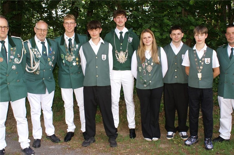 Vl. Markus Pleinen (Brudermeister), Paul Rosenbaum (Schießmeister), Luis Velten, Paul Linke, Alex Fischer, Lilli Pleinen, Max Pleinen, Linus Hilger  