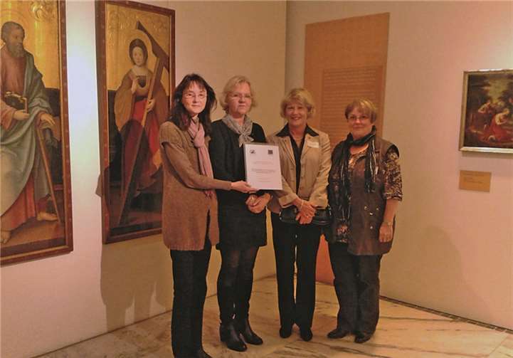 (V.l.) Nina Maurer (geschäftsführende Leitung), Ute Gilles-Adenauer (Qualitätsbeauftragte), Ingeborg Peschke (Stellvertreterin der Vorstandsvorsitzenden) und Mechtild Zilles (Vorstandsvorsitzende)