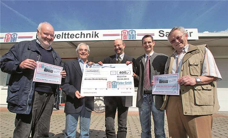 (V.l.) Norbert Lutterbach (Gewinner), Gerd Diehl (Kirstin Diehl-Stiftung), Dipl.-Ing. Jürgen Büsch (Geschäftsführer der Färber GmbH), Dipl.-Ing. Claus Boden (Geschäftsführer der Färber GmbH), Hans-Joachim Schilf (Gewinner).  Privat