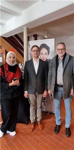 V.l.: Organisatorin Marwa El Kurdi, der Wachtberger Beigeordnete Swen Christian und Wachtbergs Bürgermeister Jörg Schmidt. Fotos: privat