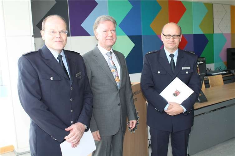 V.l.: PD Christoph Semmelrogge, Polizeipräsident Wolfgang Fromm, PD Edmondo Steri privat