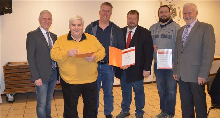 V.l.: Peter Burghardt, Jürgen Müller (Ehrennadel in Gold), Guido Selbach (Verdienstmedaille in Gold mit Diamant), Christoph Schnitker, Florian Faßbender (Ehrennadel in Bronze) und Adi Görres.