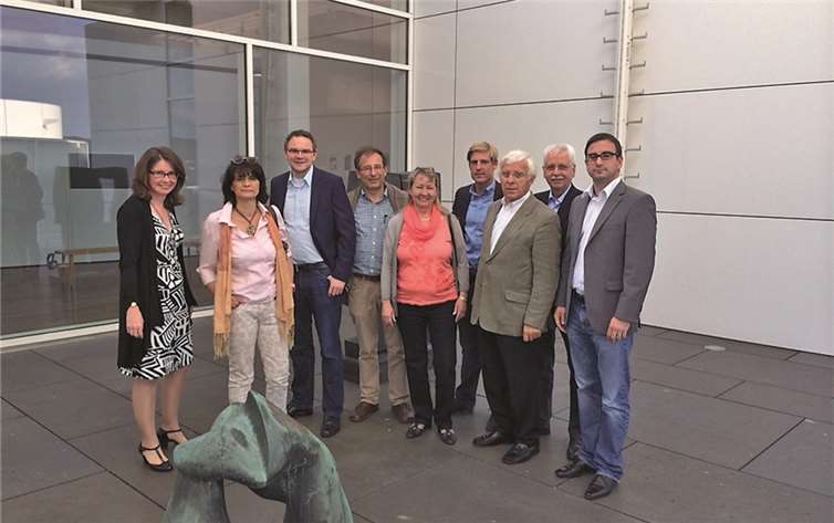 V.l.: Petra Spielmann, Irmgard Köhler-Regnery, Martin Haller, MdL, Günter Bach, Erika Rebatschek, Christoph Schmitt, Fritz Langenhorst, Lorenz Denn und Marcel Hürter, MdL.SPD-Kreistagsfraktion