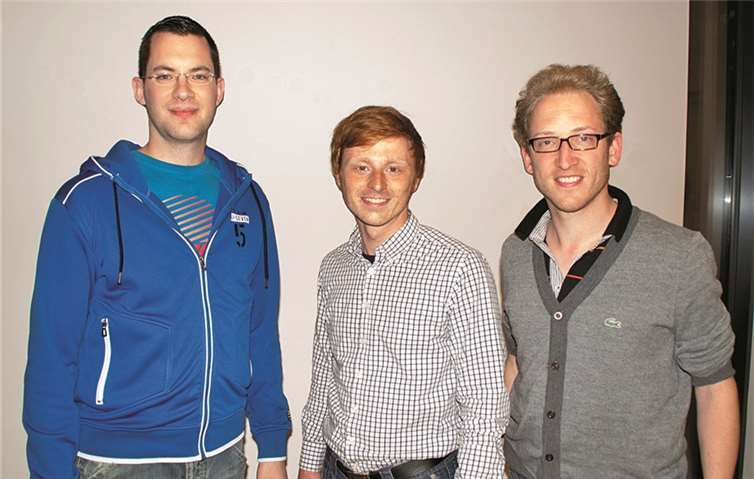 (V.l.) Ratsmitglieder Roland Schaaf und Florian Schneider mit dem künftigen Ortsvorsteher Johannes Jung.  Privat