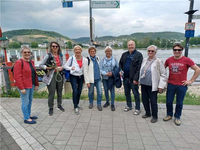 V.l.: Rosi Hedden, Brigitte Heckmann, Gisela Grau, Gisela Moll, Marlene Ley, Helmut Beyrdt, Käthe Kunkel, Tom Beyer (AWO). Foto: privat