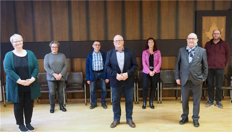 V.l.: Simone Olk, Marion Hartig, Konrad Plura, Klaus Kus, Sabine Wulf, Bürgermeister Kessler und Norbert Holtmannspötter. Fotos: privat