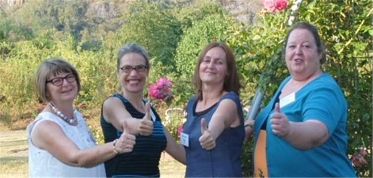 (V.l.) Sonja Lauterbach, Eva Pestemer, Ania Siwik und Ruth Fischer vom Jugendmigrationsdienst (JMD) im Caritasverband Rhein-Mosel-Ahr e.V. unterstützen Migrantinnen und Migranten im Kreis Ahrweiler, in der Stadt Mayen sowie in den Verbandsgemeinden Maifeld, Vordereifel und Mendig.privat