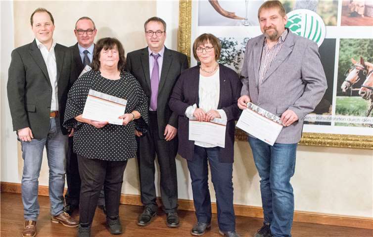 V.l.: Stefan Gilberg, Michael Bock, Annelore Lahr, Hans-Dieter Spohr, Marlene Wagner, Karl-Heinz Klein.Foto: bernd casper I photography
