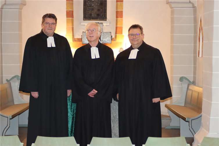 V.l.: Superintendent Detlef Kowalski, Pfr. Michael Sprenger, Pfr. Ulrich Bäck.  Foto: privat