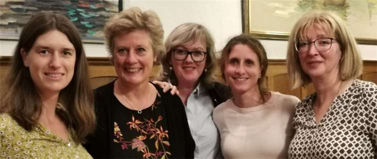 V.l. Susanne Haller, Christiane Laschefski, Claudia Stolte-Herdler, Dr. Katharina Friederike Gallant und Andrea Winkelbach.Foto: privat