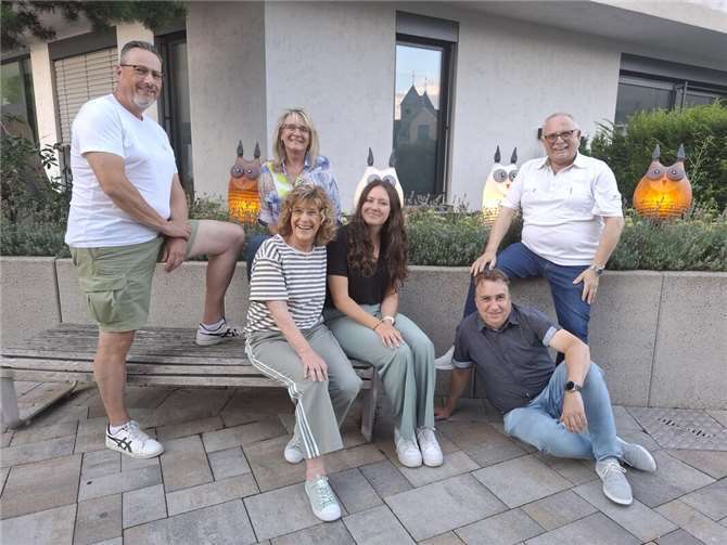 V.l.: Thomas Breil, Dagmar Strahl, Claudia Müller, Anne-Cecile Kummer, Andreas Schumacher, Peter J. Schroeder. Foto: privat